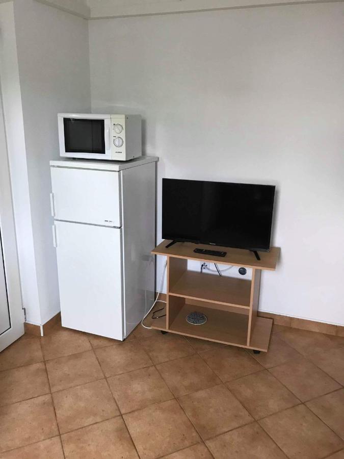 Apartmani Anita Malinska Exterior photo